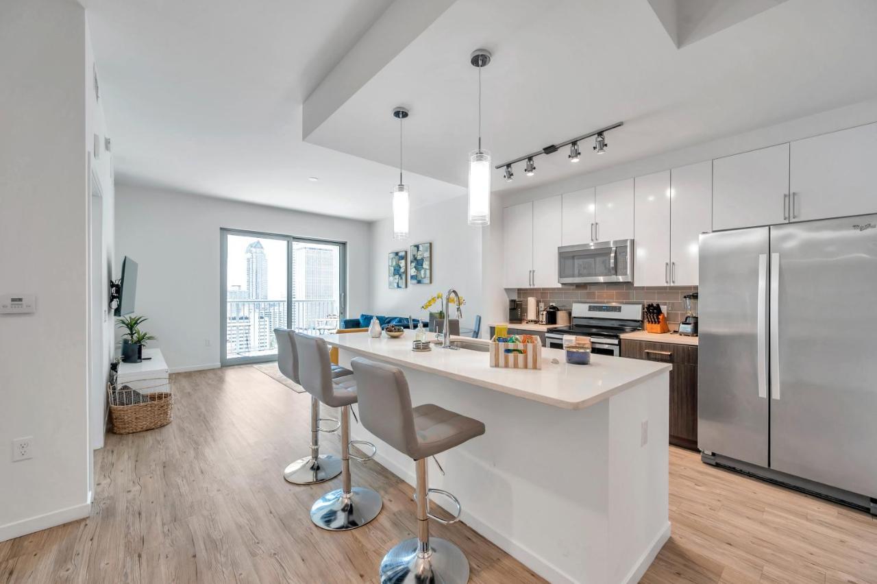 Luxury 1 Bedroom With Den Downtown Tampa Apt - City Views, Rooftop Pool, Workspace Екстериор снимка