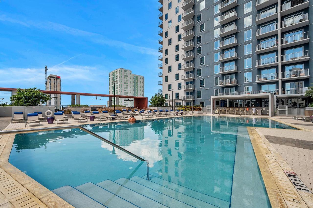 Luxury 1 Bedroom With Den Downtown Tampa Apt - City Views, Rooftop Pool, Workspace Екстериор снимка