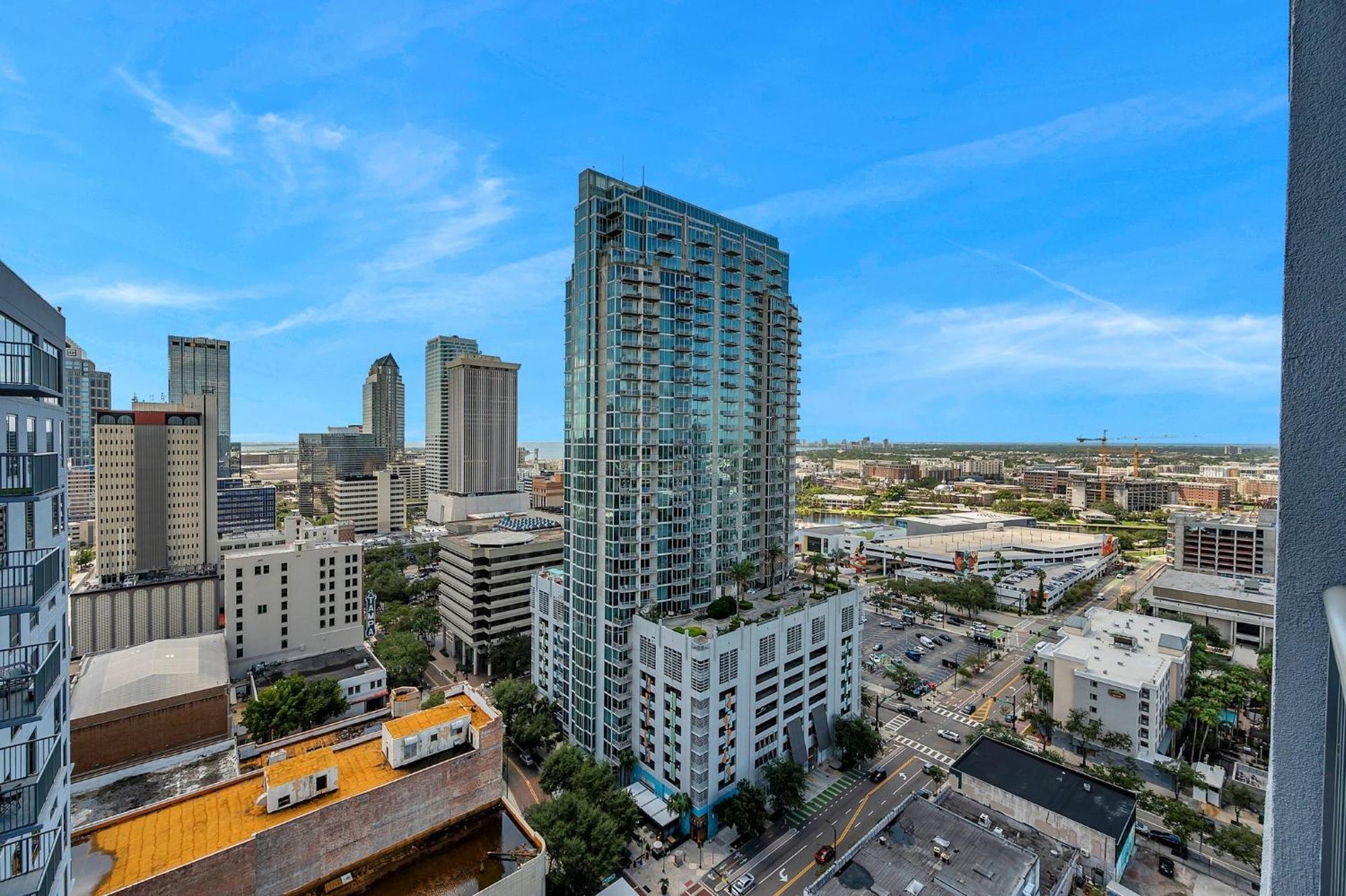 Luxury 1 Bedroom With Den Downtown Tampa Apt - City Views, Rooftop Pool, Workspace Екстериор снимка